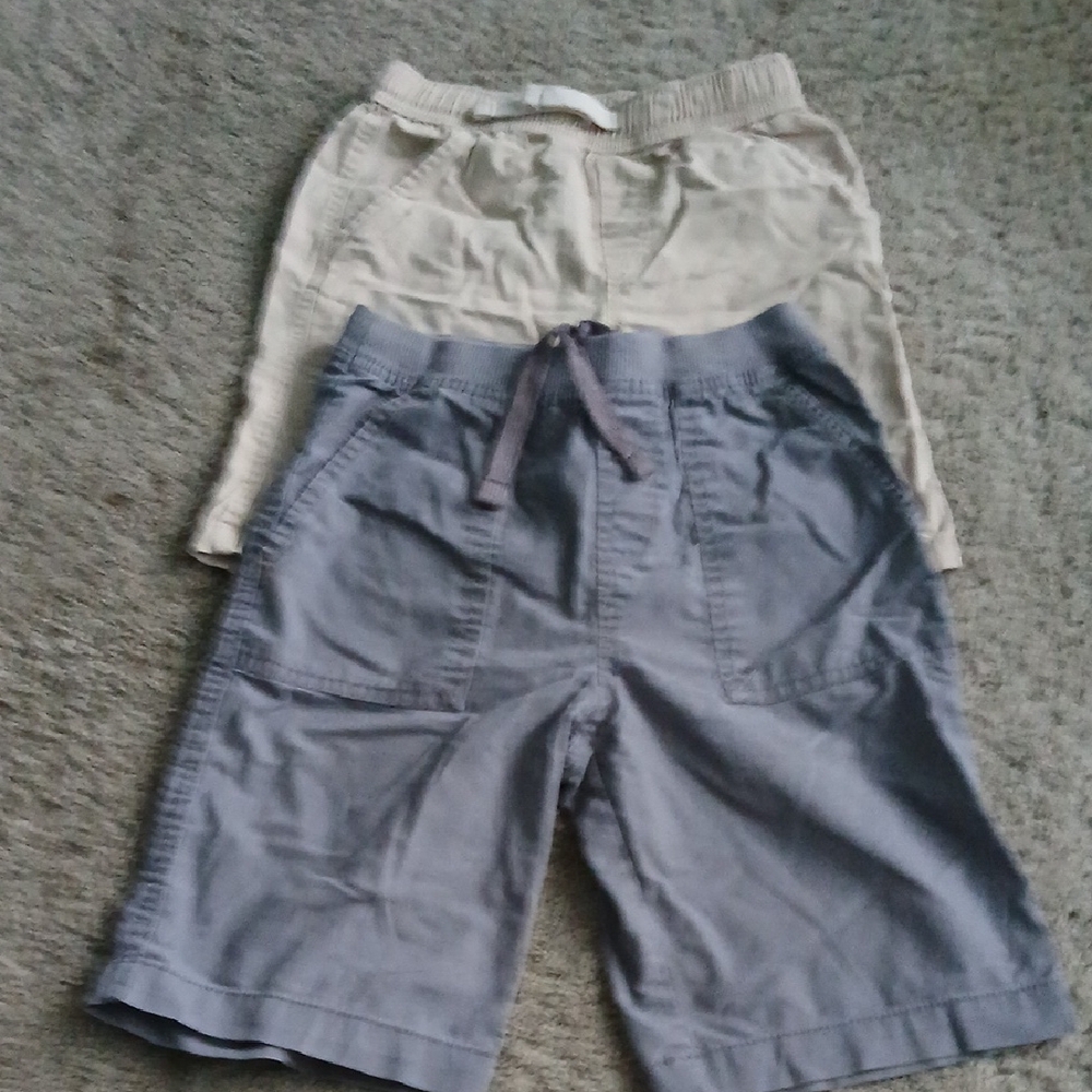 Lot Of 3 Pairs Of Boy's Shorts, Sz 7 In Beige Gray And Navy - Picture 4 of 5
